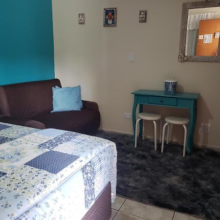 Suites Ambiente Familiar -Prox Do Thermas Águas de São Pedro Exterior foto